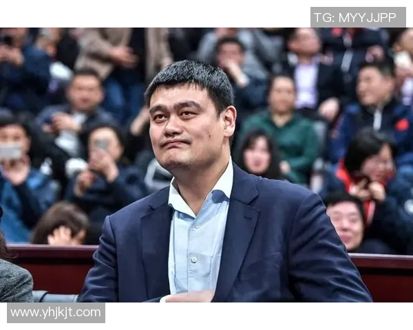 球迷热情采访姚明畅谈篮球梦想与未来发展展望 球迷热情采访姚明畅谈篮球梦想与未来发展展望